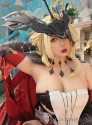 The thumbnail of [Cosplay] Uy Uy – La Signora