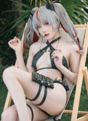 The thumbnail of [Cosplay] 阿包也是兔娘 碧蓝航线阿诺德