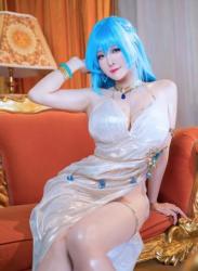 The thumbnail of [Cosplay] miko酱ww – NIKKE：胜利女神 海伦礼服