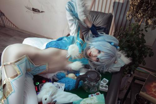 [Cosplay] 艾西aiwest PA15芙洛伦 跃雪逢春