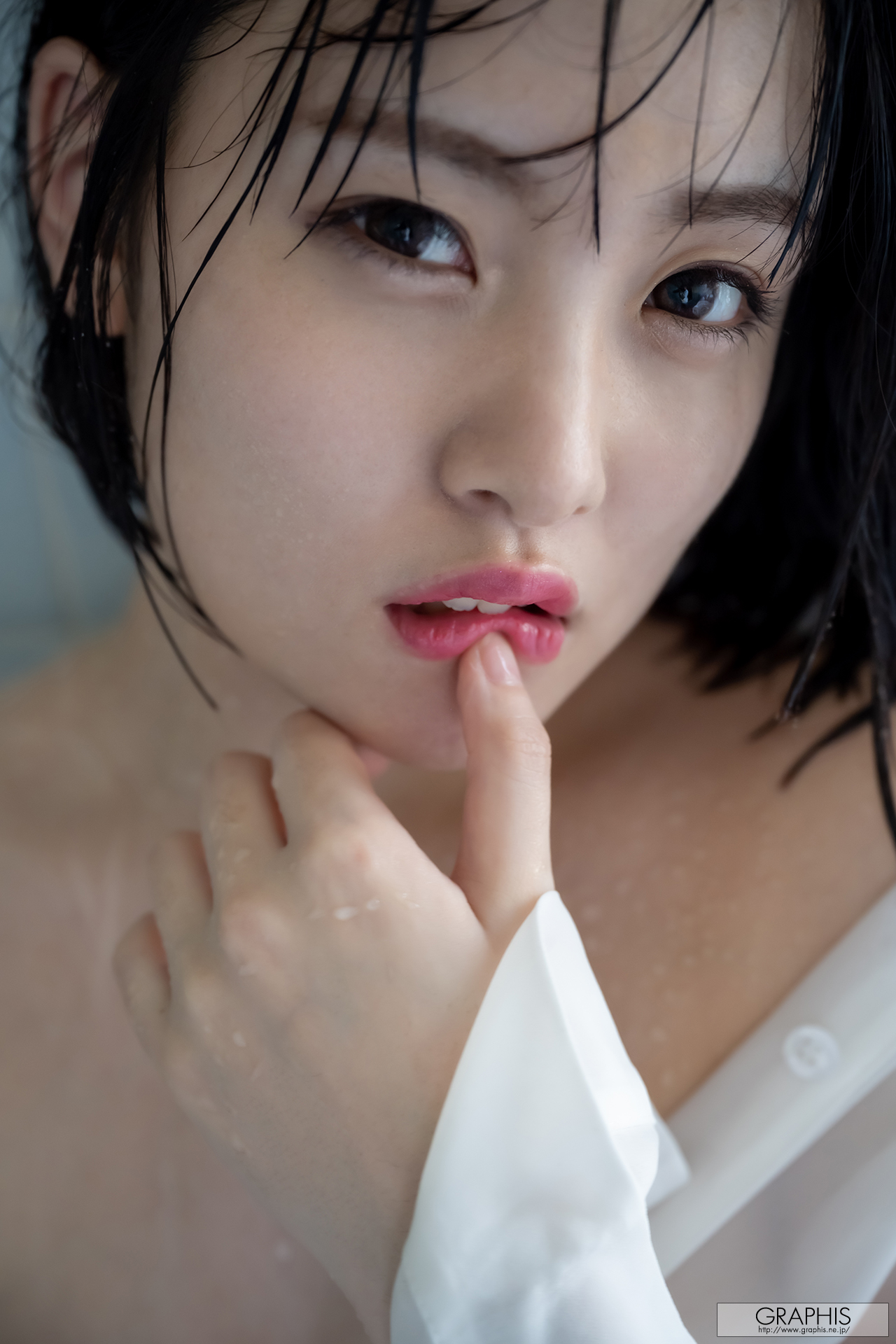 The thumbnail of [Graphis] Gals – Suzu Akane 愛宝すず Artless vol.1-6