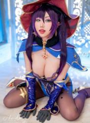 The thumbnail of [Cosplay] Hane Ame 雨波 – Mona Megistus (Genshin Impact)