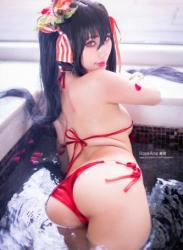 The thumbnail of [Cosplay] Hane Ame 雨波 – Taihou bikini (Azur Lane)