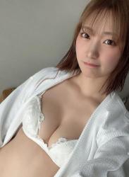 The thumbnail of Akari Mitani 美谷朱里 IG Collection (194PICS&VIDS) (2022.05.15)