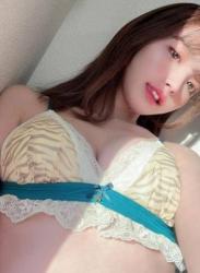 The thumbnail of Kana Momonogi 桃乃木かな Instagram Collection (4523PICS&VIDS) (2022.03.14)