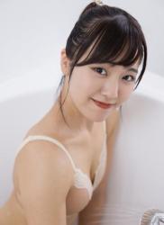 The thumbnail of [Girlz-High] 2021-10-11 Anju Kouzuki 香月杏珠 bfaa 066 002 [42P44.3 Mb]