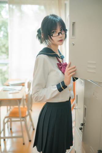 [Cosplay] SU 逐月 – Home JK 自宅JK