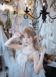 The thumbnail of [Cosplay] Ely – Ice Crystals Fairy