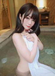 The thumbnail of [Cosplay] Baiyin81 白银81-自撮り Vol.56 (動画入り) 女汤浴池