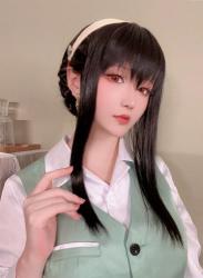 The thumbnail of [COSPLAY] 星之迟迟 圣诞节 约尔 OL制服