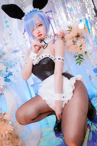 [Cosplay] Arty 亞緹 – REM bunny suit ver (Re:ZERO -Starting Life in Another World)