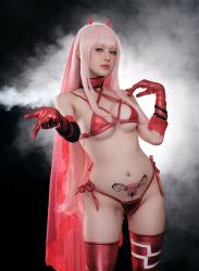 The thumbnail of Cosplay PingPing Zero Two