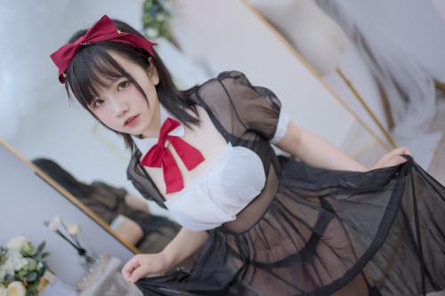 The thumbnail of [Cosplay] 阿半今天很开心 透明女仆