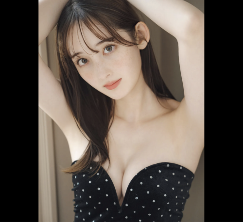 The thumbnail of [Photobook] 菜那セシル 止まらないトキメキ (FRIDAY GOLD)