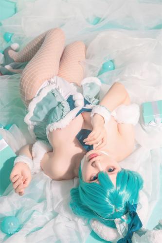 The thumbnail of [Cosplay] Nyako 喵子 – Hatsune White Rabbit 初音白兔