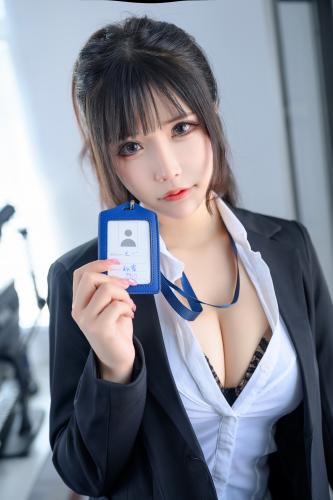 The thumbnail of [Cosplay] Baozoumoziaa 抱走莫子aa – Mrs. OL OL太太