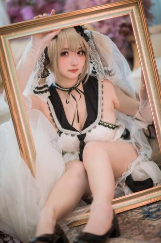 The thumbnail of [Cosplay] Kaitto 风筝 – Awesome young lady dressing up 可畏 梳妆的大小姐