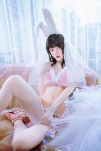 The thumbnail of [Cosplay] 桜桃喵 花嫁兔